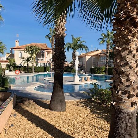Schoenes Ferienbungalow In Los Altos Torrevieja Esterno foto